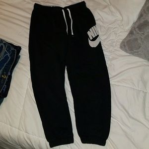 Nike Capri sweatpants